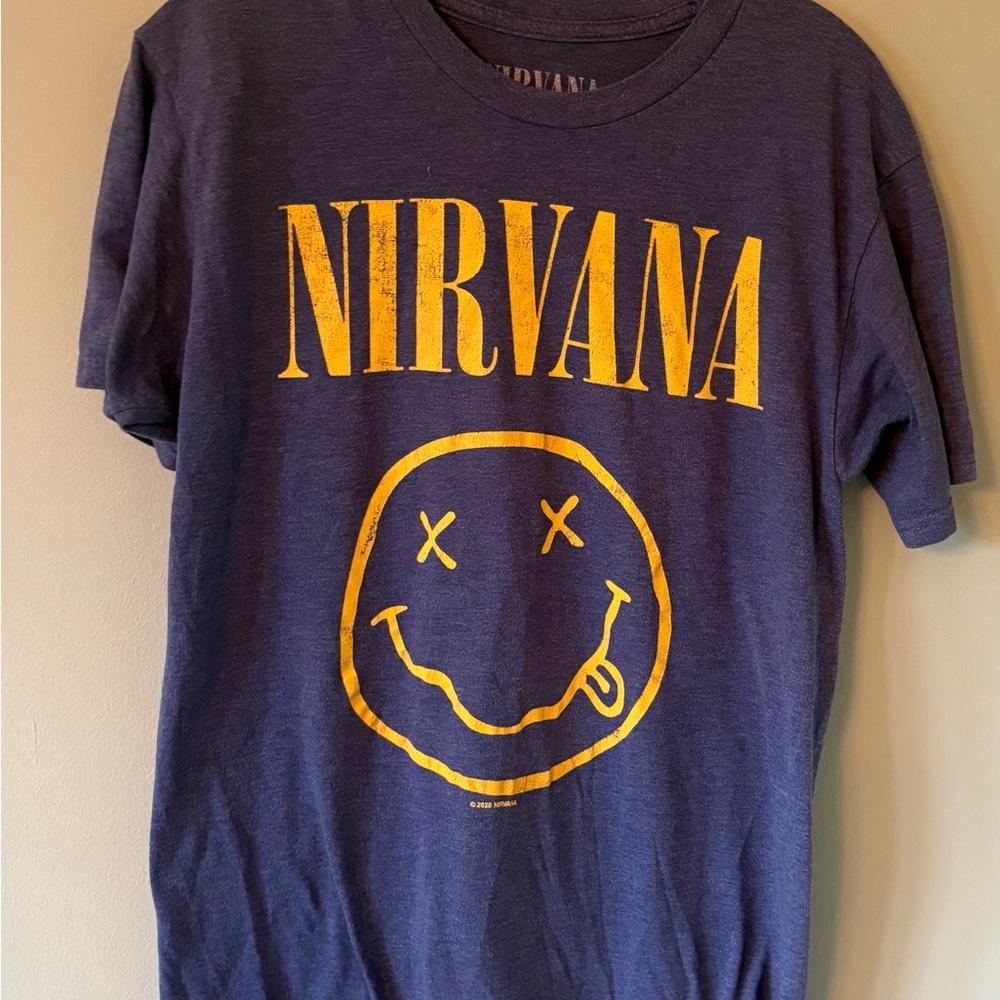 NIRVANA Blue and Yellow Short Sleeve Tee Unisex Size Medium soft as butter